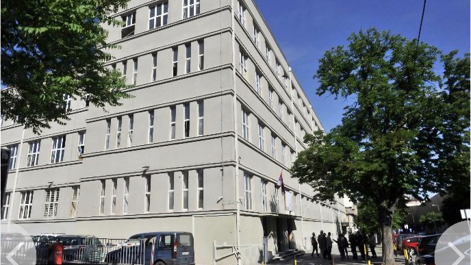 Za nastavu samo u zgradi Pete